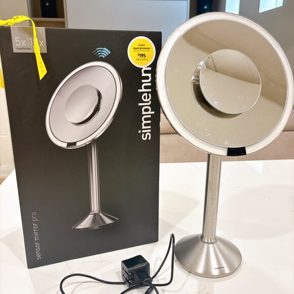 90% NEW SIMPLE HUMAN PRO MAKE UP MIRROR IN PACKAGING - Picture 14 of 14